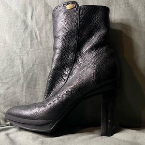 Fendi Selleria High Heel Ankle boots in Black Size 40/ 9.5 US